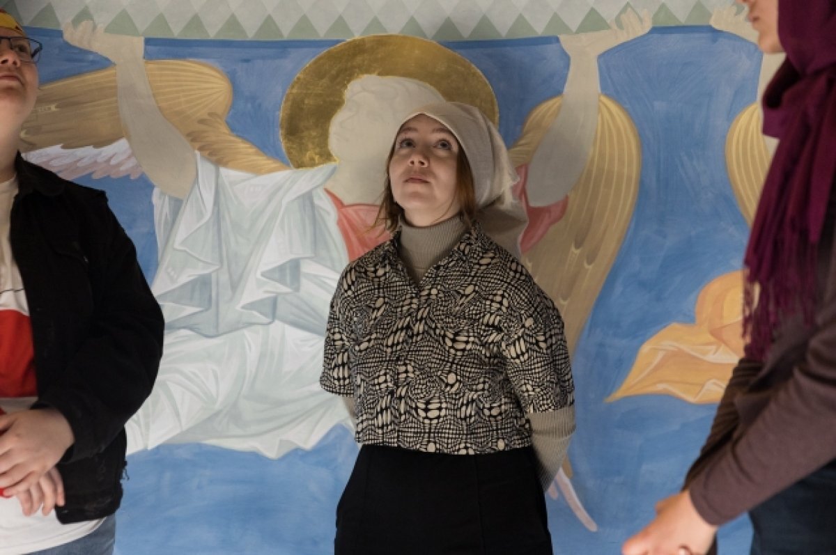    Студенты УрГАХА попробовали себя в храмовой монументальной живописи