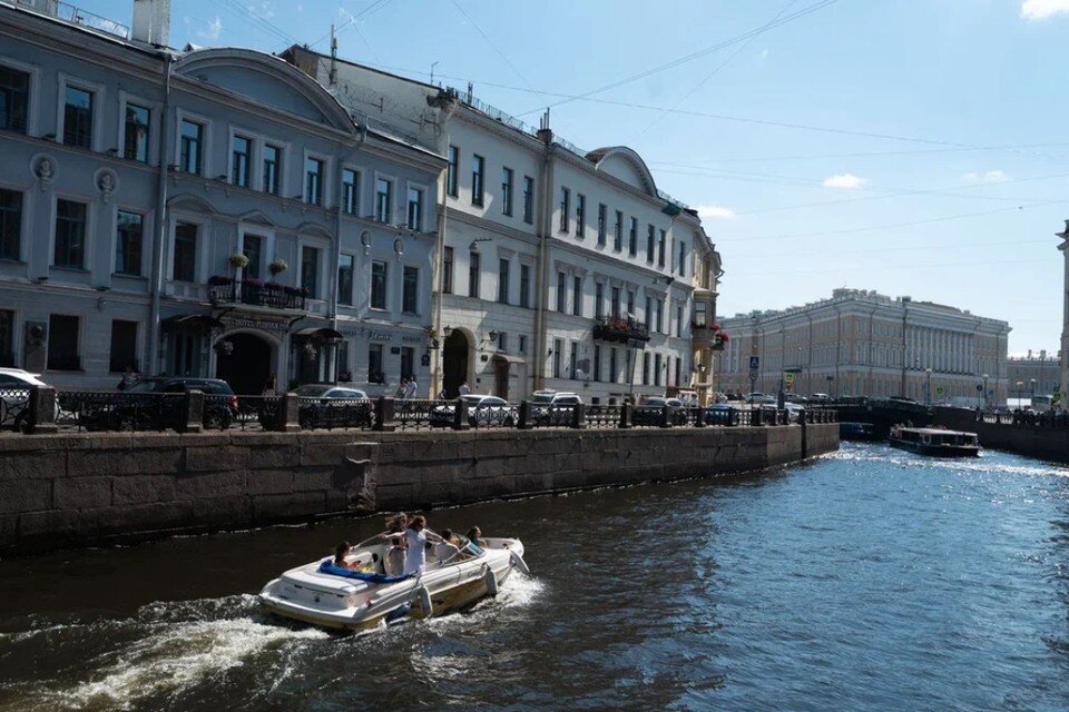     Эксперты из АТОР подсчитали, что курортный сбор принесет в бюджет Петербурга до 500 млн рублей. Юлия ПЫХАЛОВА