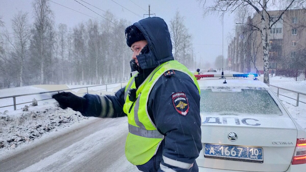     Сотрудники ДПС будут ловить пьяных водителей. Подробности рассказали в Госавтоинспекции Петрозаводска.