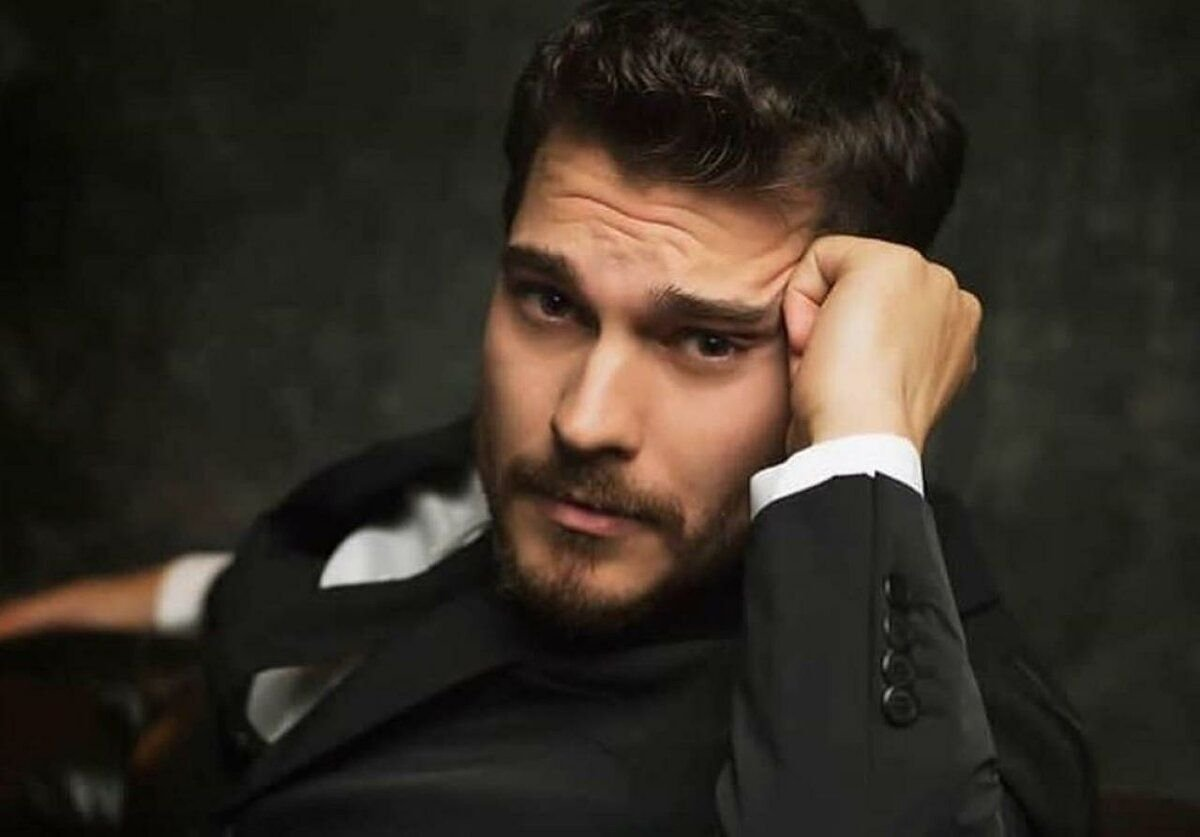 Популярные турецкие актеры мужчины фото и фамилии