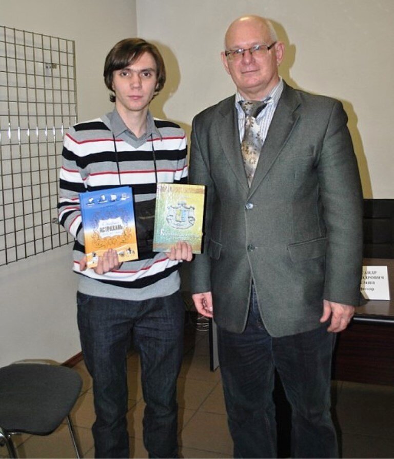 Фото. Автор книг и почитатель истории. 