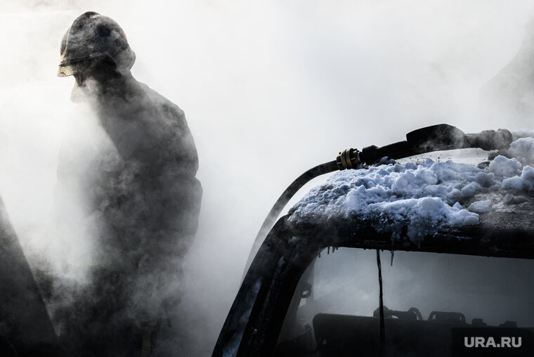    По словам очевидцев, причиной пожара стало короткое замыкание