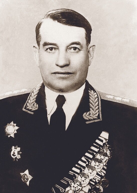 Тутаринов Иван Васильевич (фото из открытых источников)