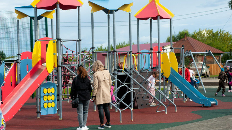     Новая детская площадка в Бочкарях. Дмитрий Лямзин