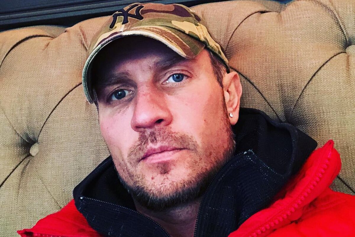     «У Костомарова поражены все органы»: хирург Шестаков призвал посмотреть историю болезней погибших