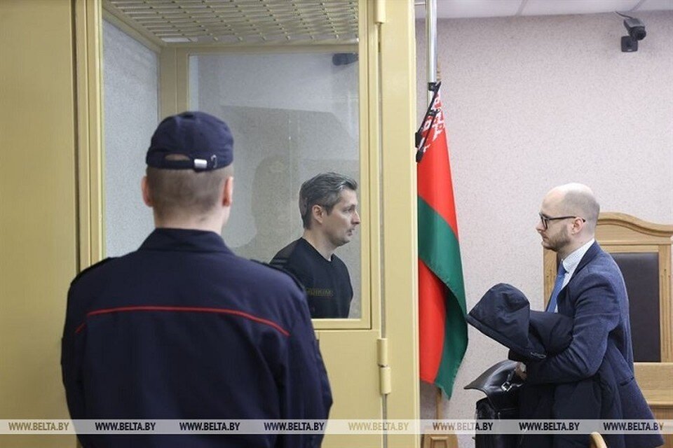     Дмитрий Семченко в зале суда. Фото: БелТА