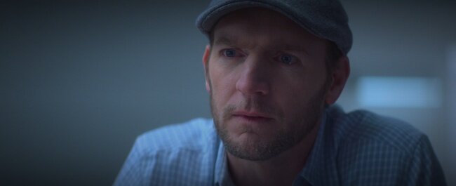 Кадр из сериала "Притворство"