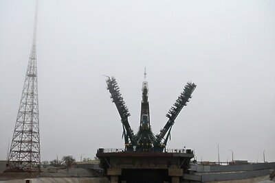    Установка ракеты-носителя "Союз-2.1а" ©Максим Блинов РИА Новости