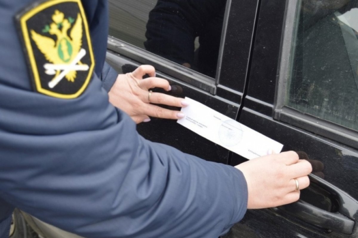    В Самаре у фирмы за долг по налогам арестовали 15 грузовиков и 2 легковушки