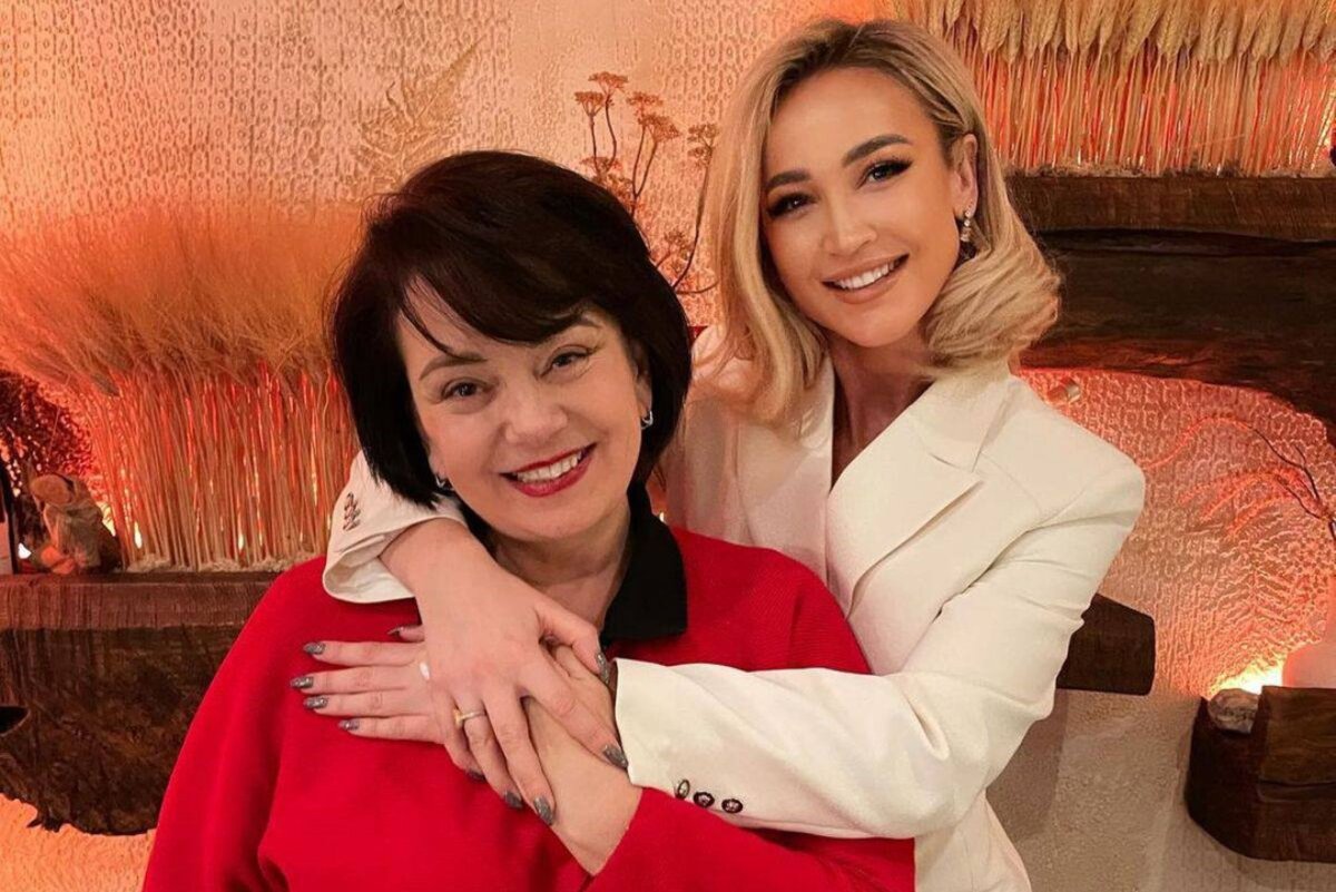     «Я родилась в любви. Меня очень ждали и хотели»: Ольга Бузова обратилась к матери в день ее рождения