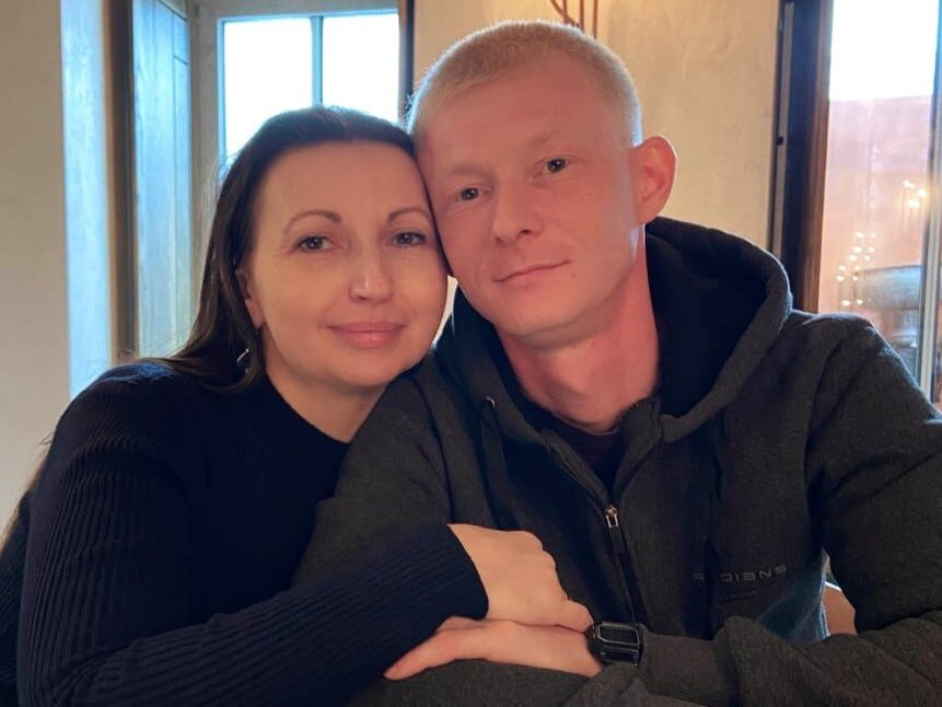 Анна и Станислав Павловы.Буквально только что пришел на короткую побывку .