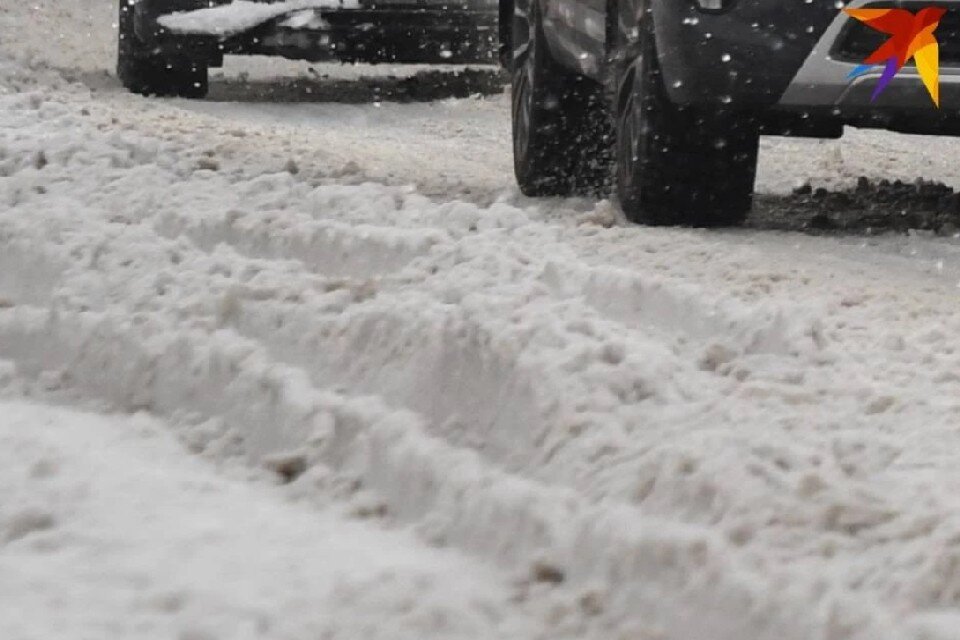     Автомобилистов просят соблюдать ПДД, учитывать погодные условия. Михаил ФРОЛОВ