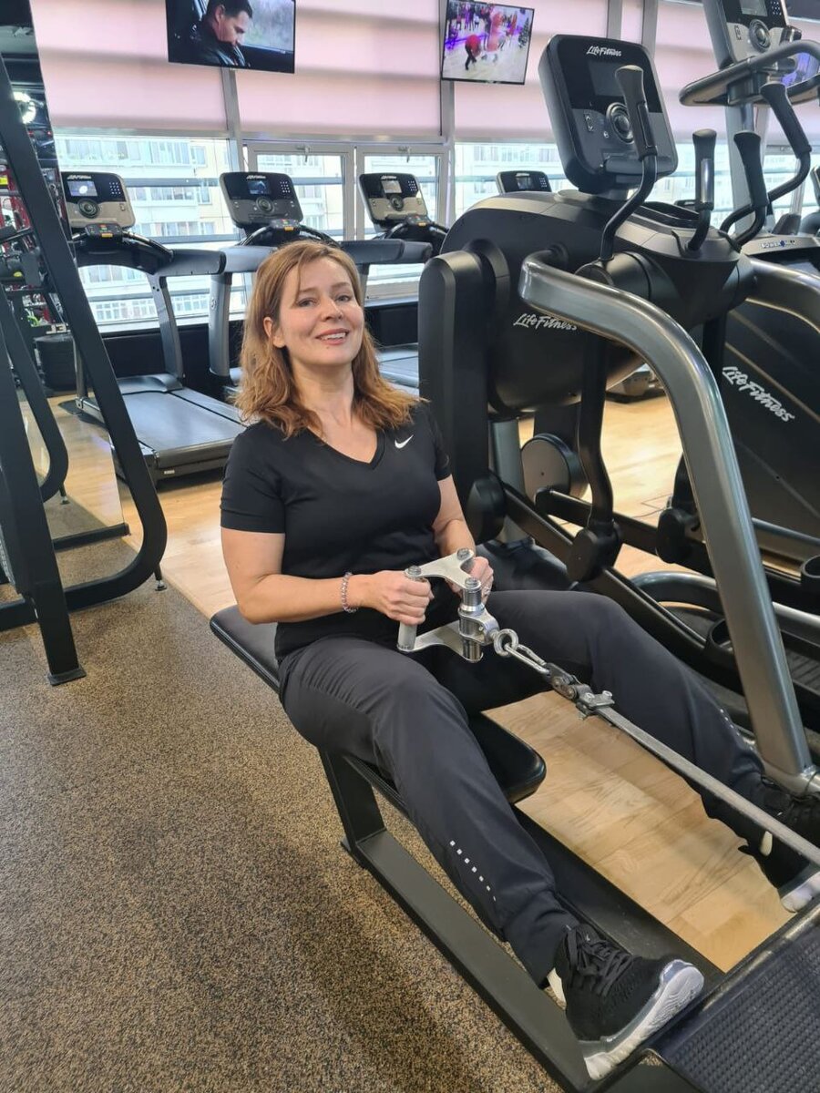 ЕЛЕНА ОЛЕКСЮК