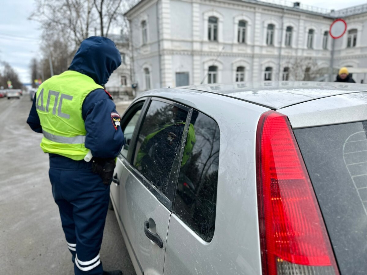 ГИБДД Петрозаводска остановила водителя за рулем машины, владелец которой  умер | Столица на Онего - новости Петрозаводска и Карелии | Дзен