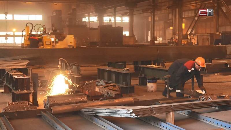   Тюменский завод участвует в возведении второго моста через Обь в Сургуте