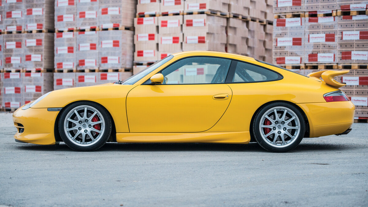 Porsche 996 Р¶РµР»С‚С‹Р№