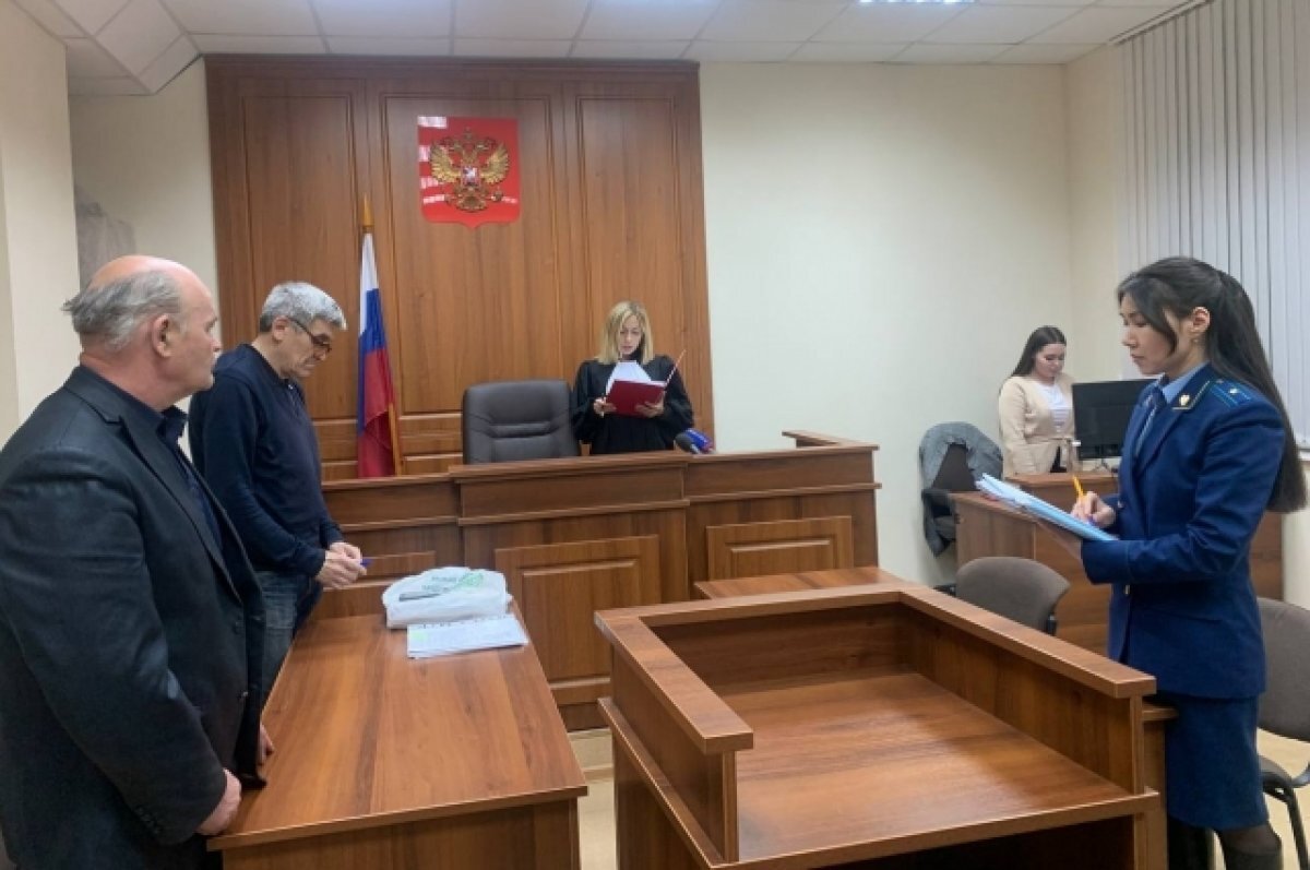    Бывшего доцента УрФУ осудили за взятки от студентов в Екатеринбурге