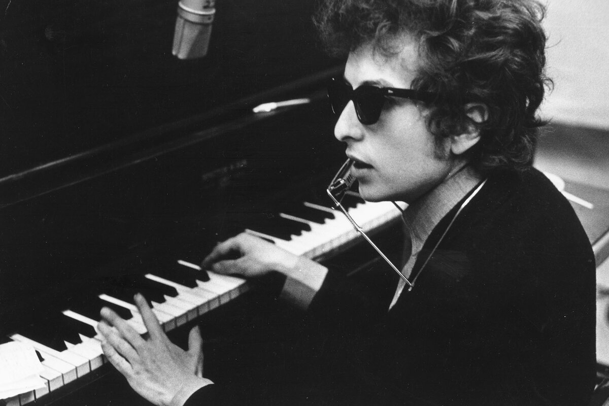 Боб Дилан во время записи альбома «Highway 61 Revisited» Фото: Michael Ochs Archives / Getty Images
