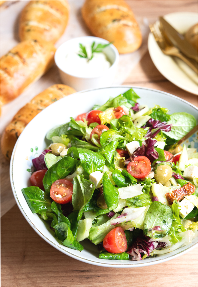 Сочный и яркий салат получается