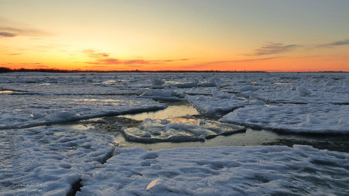 Где ледоход на северной двине. Красивые фото весеннего ледохода и солнце. Северная Двина неблагоприятные явления на реке краткий ответ.