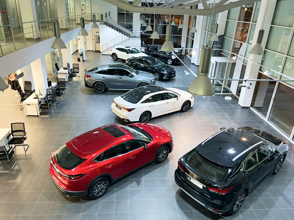 екатеринбург базовый авто. базовая 38 екатеринбург автосалон. амк-екатеринбург официальный дилер. автосалоны на базовом 38. автомобильный дом на базовом.