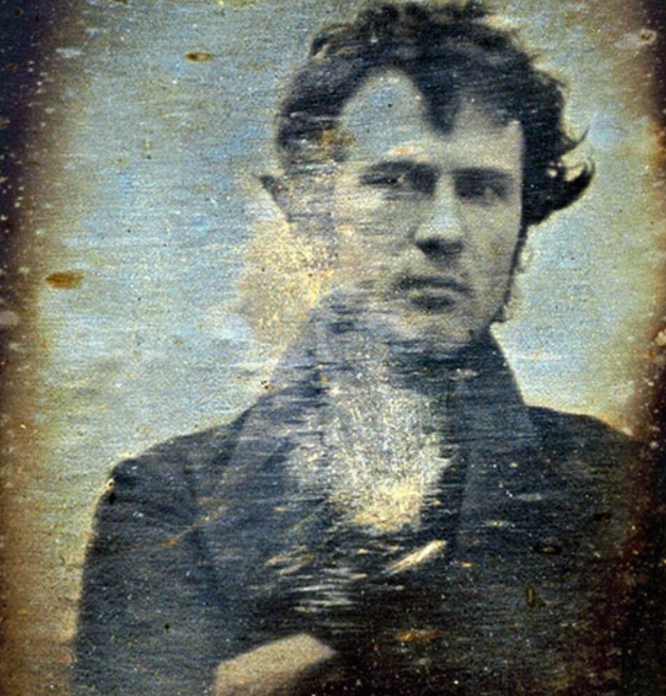 Первое настоящее селфи в витрине семейного магазина. 1839 год