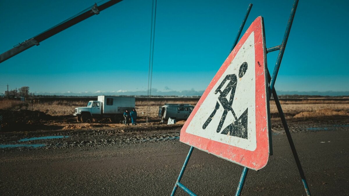     В этом году в Волгоградской области приведут в порядок 90 км федеральных трасс. Причем 24 км будут введены в эксплуатацию после реконструкции, отметили в ФКУ Упрдор Москва-Волгоград.