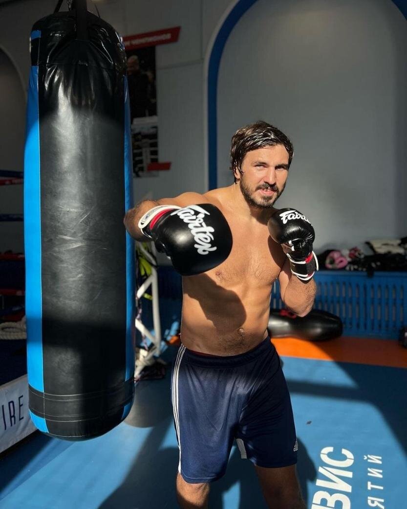     Артем Вахитов