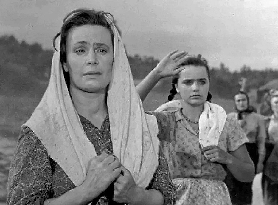 Фильм "Баллада о солдате" крайне редко показывают 9 мая. Кадр из фильмы. 