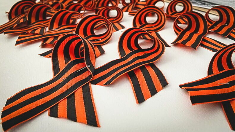     В Невинномысске устроили военный парад Победы в детском саду №154, сообщил сити-менеджер Михаил Миненков.