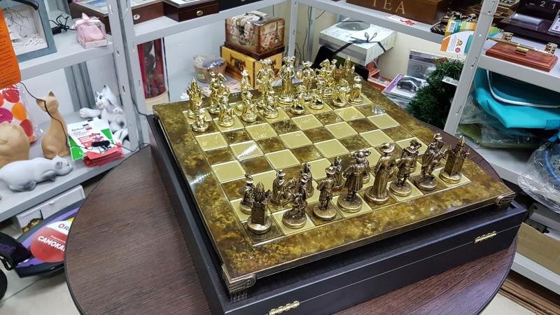 Шахматный набор "Рыцари Средневековья" 44*44*3 см; H=9.7 см.