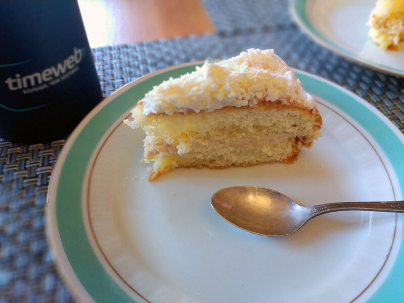 Готовый бисквит, с лимонно-творожной начинкой