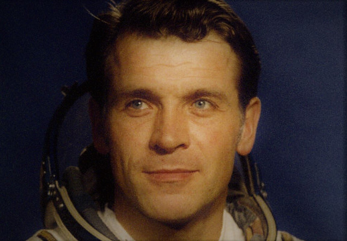 Александр Серебров
