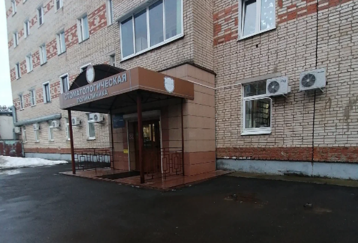    Смерть у ворот больницы. Женщина умерла после удаления зуба?