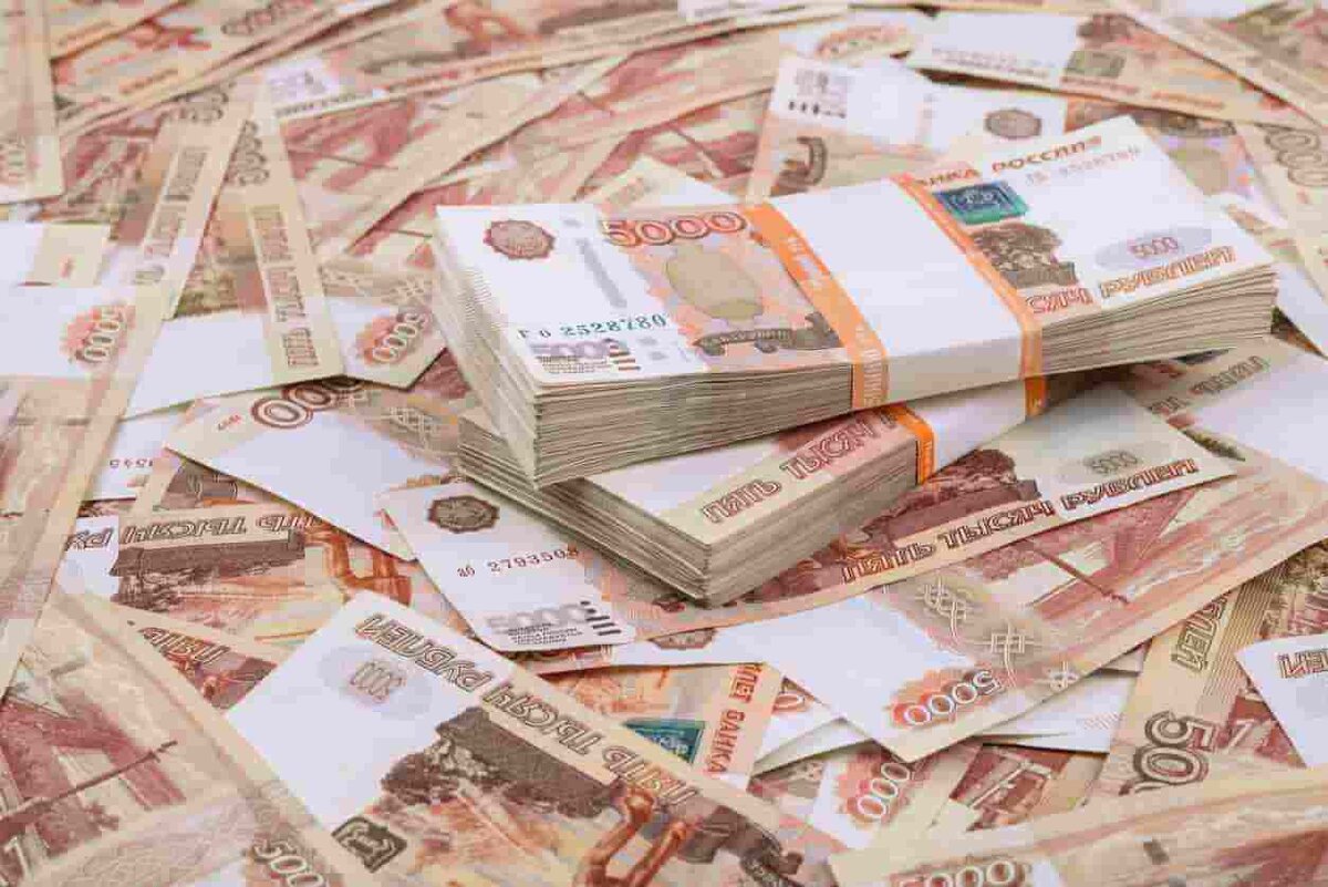    Кому положена выплата 30 тысяч рублей - как оформить и получить выплату в июне?