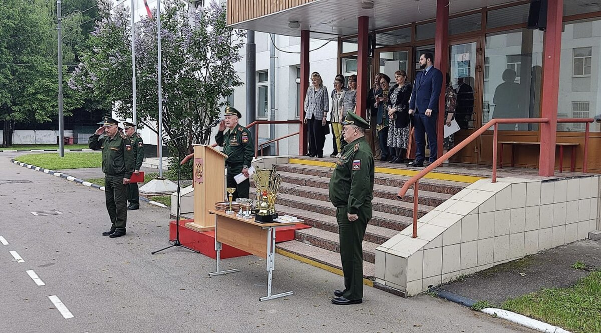 Школа интернат преображенский кадетский. Преображенский кадетский корпус в москве. Преображенский кадетский корпус школа-интернат 5. Гкоу кши 5 преображенский кадетский корпус. Кши 5 преображенский кадетский корпус.