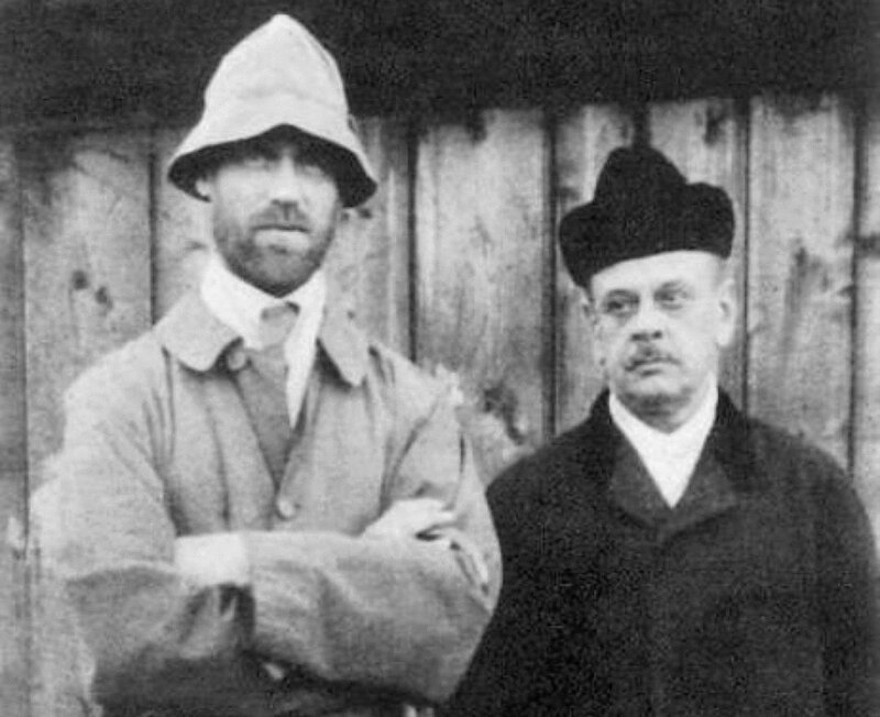 Михаил Александрович и П. Знамеровский в Перми. Снимок сделан 9 апреля 1918 года, за два месяца до гибели великого князя