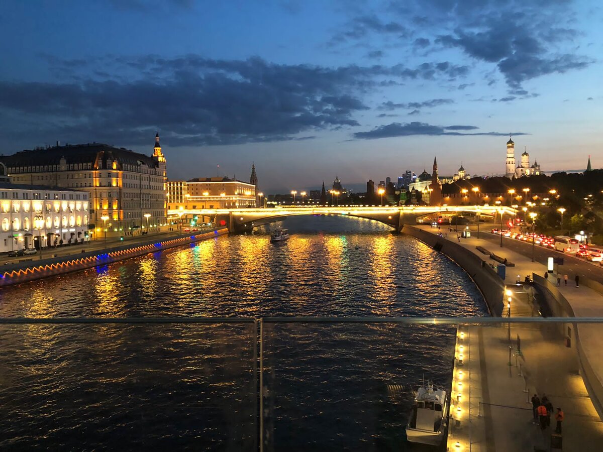 Кадры ночной Москвы. Я просто влюбилась в этот город...