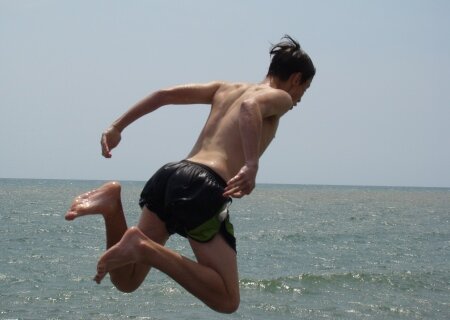    Крымские лагеря примут детей из прифронтовых областей материковой России