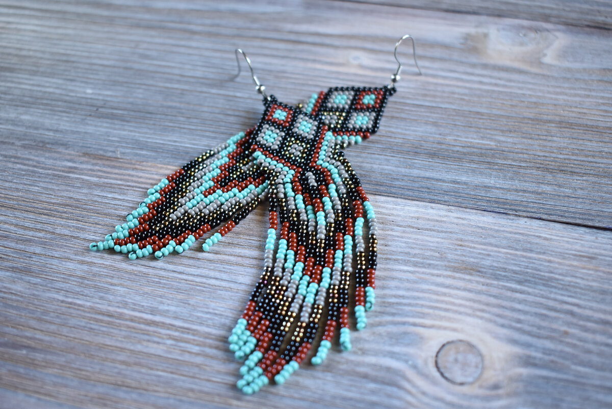Серьги из чешского бисера 