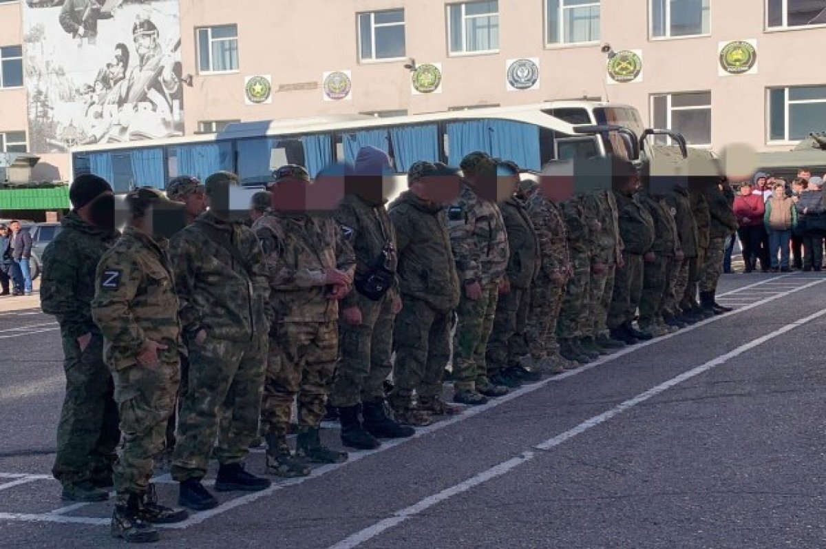    Из Уфы в зону СВО 17 апреля проводили мобилизованных