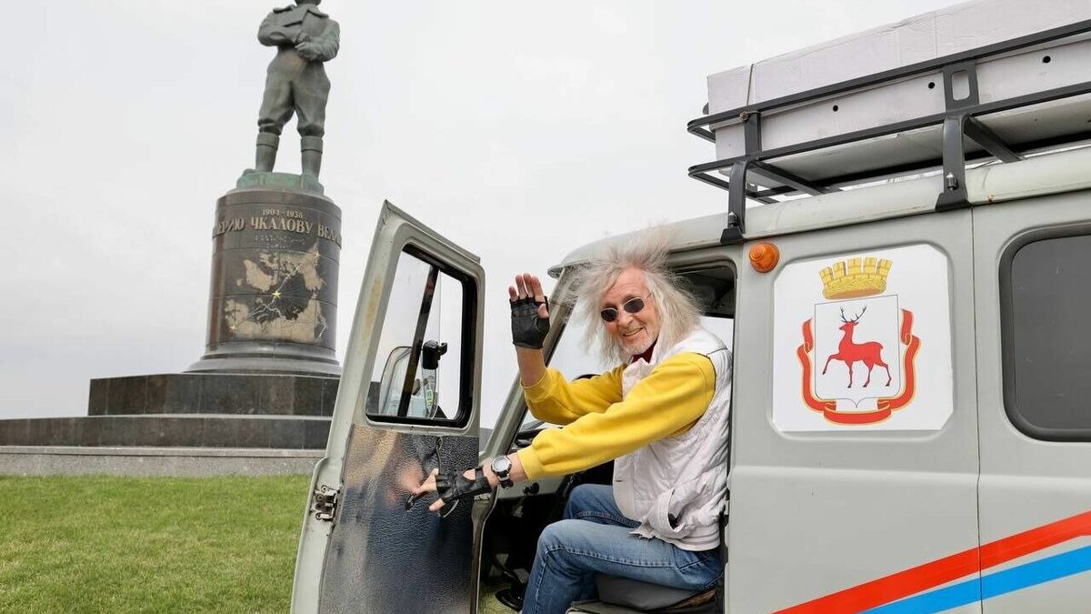     Нижегородский путешественник Валентин Ефремов вместе с единомышленниками отправился в экспедицию на Крайний Север. Об этом рассказал мэр города Юрий Шалабаев на своей странице в соцсети.