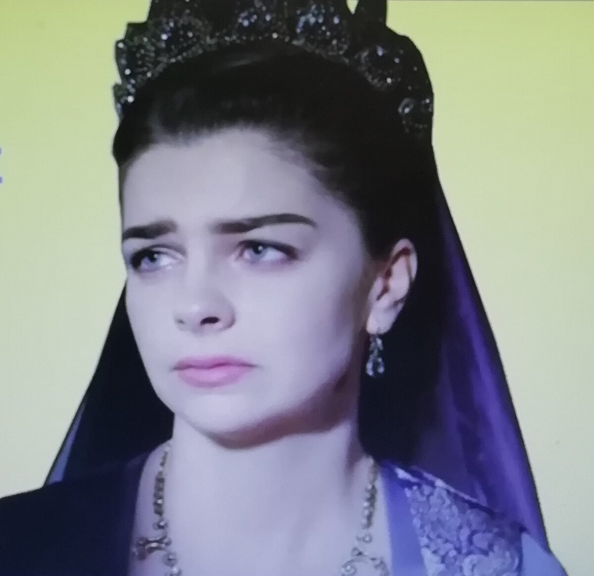 Михримах скорбит о муже