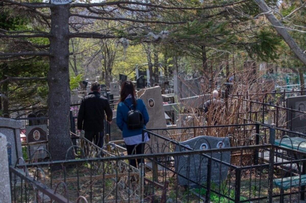    В Родительский день в Екатеринбурге запустят дополнительные автобусы