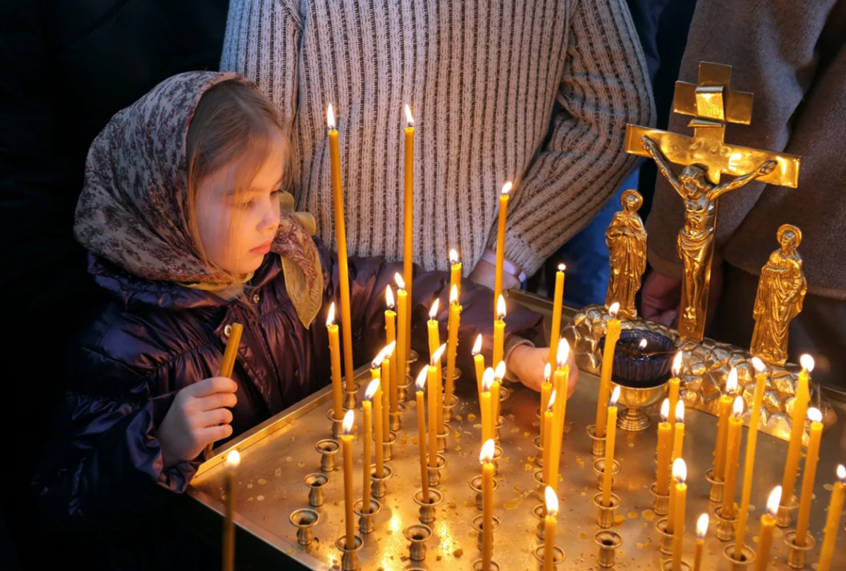 Поминание усопших в марте. Димитриевская родительская суббота. Поминовение усопших Дмитриевская суббота. Поминовение в храме.