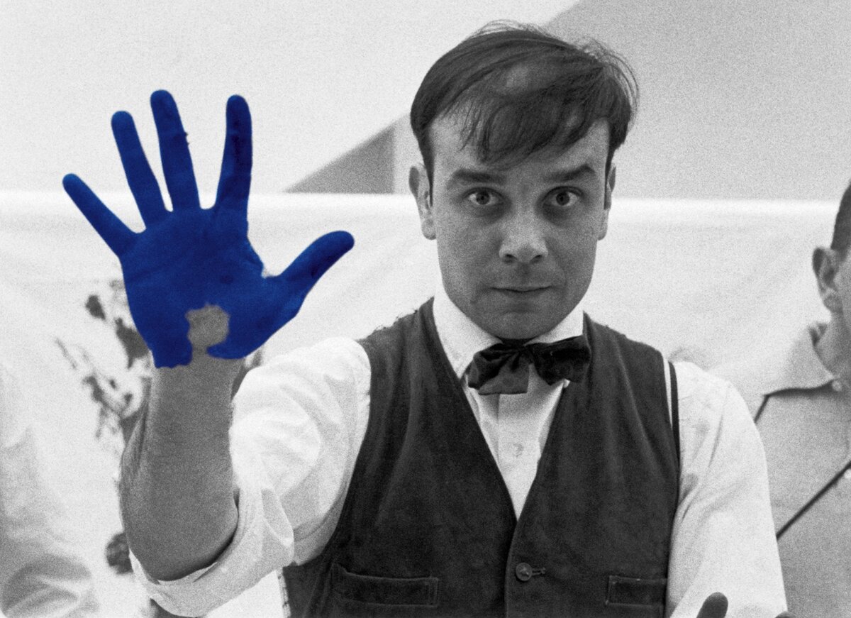    Ив КляйнCharles Wilp / BPK, Berlin © The Estate of Yves Klein c/o ADAGP, Paris