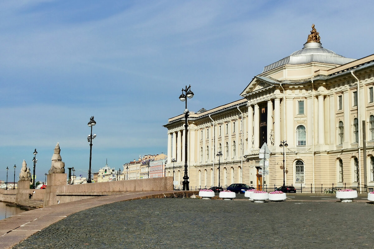Университетская набережная. Фото автора.