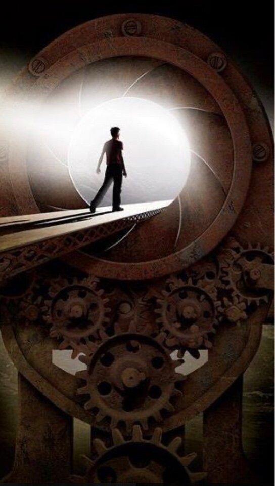 Осознанные сновидения как огромный механизм, требующий тренировок и разрабатывания.