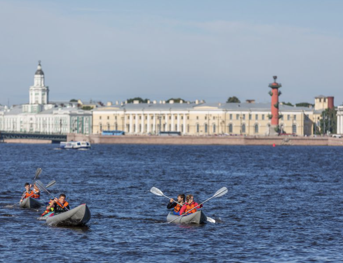 Трипстер экскурсии санкт петербург. СПБ экскурсии по рекам и каналам 2021. Экскурсия по Санкт-Петербургу по центру. Экскурсии по центру Петербурга. Прогулка в центре Питера.