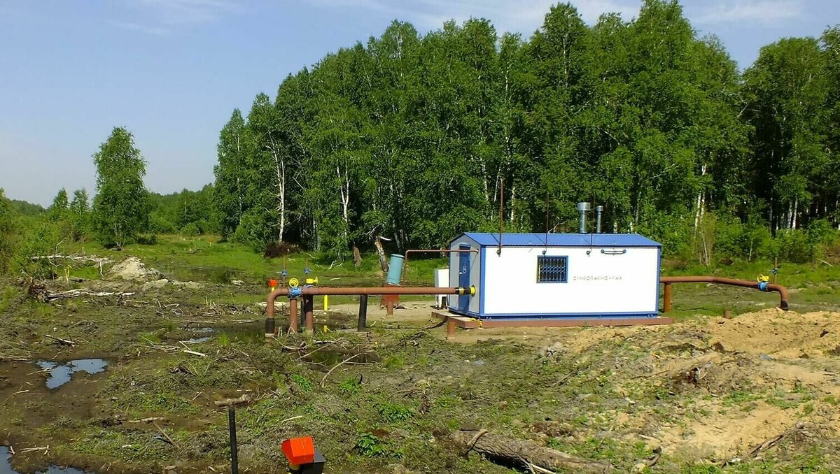     Дрон, упавший в Ростовской области 4 мая, мог быть нацелен на газораспределительную станцию, об этом сообщил портал «Новые известия».